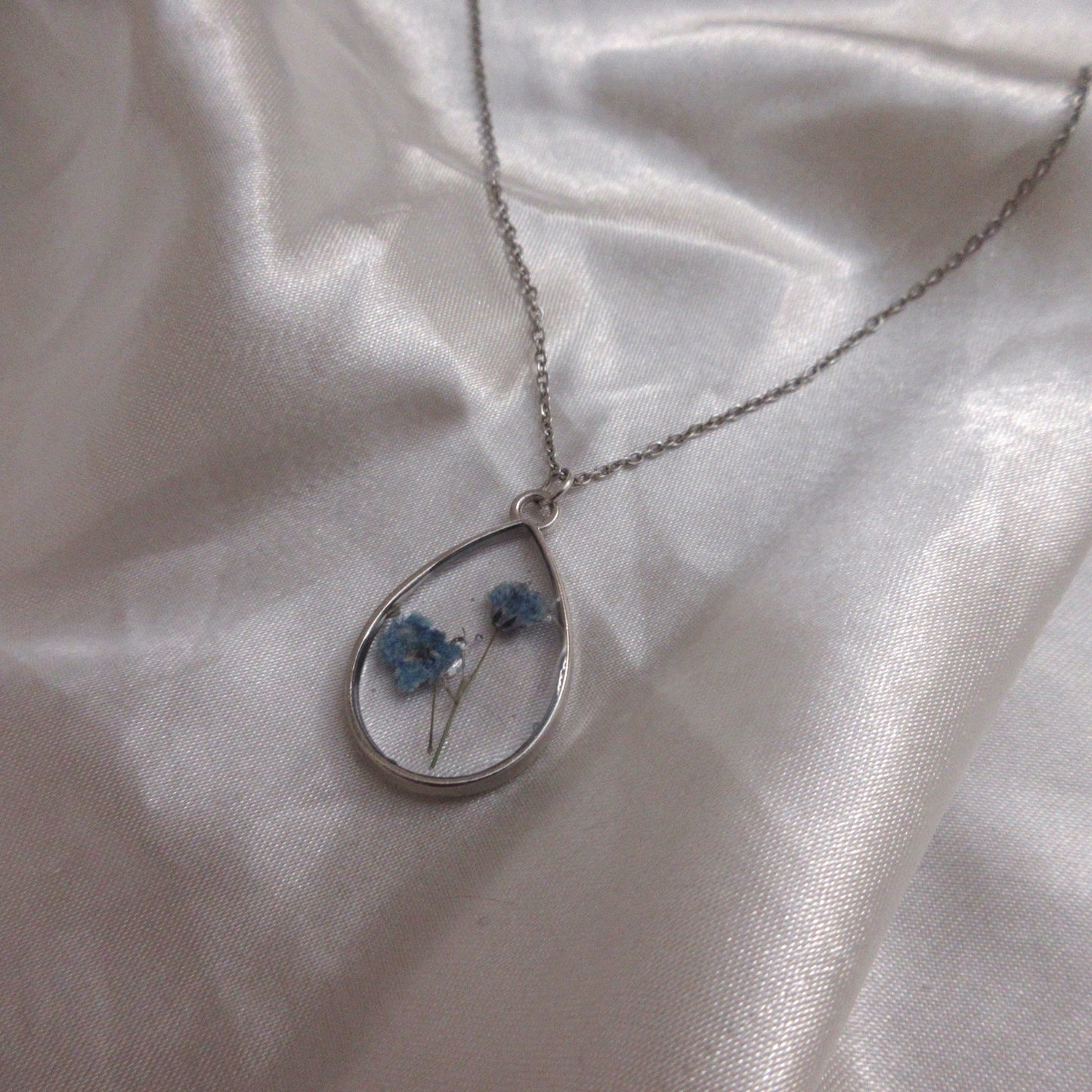 Baby’s Breath Necklace