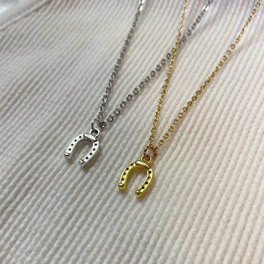 Lucky Horseshoe Necklace Set