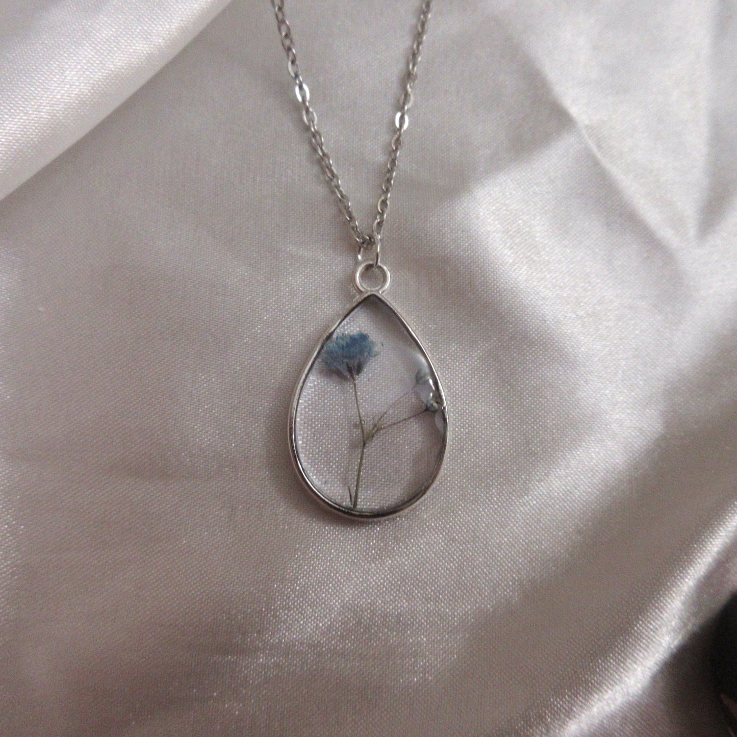 Baby’s Breath Necklace