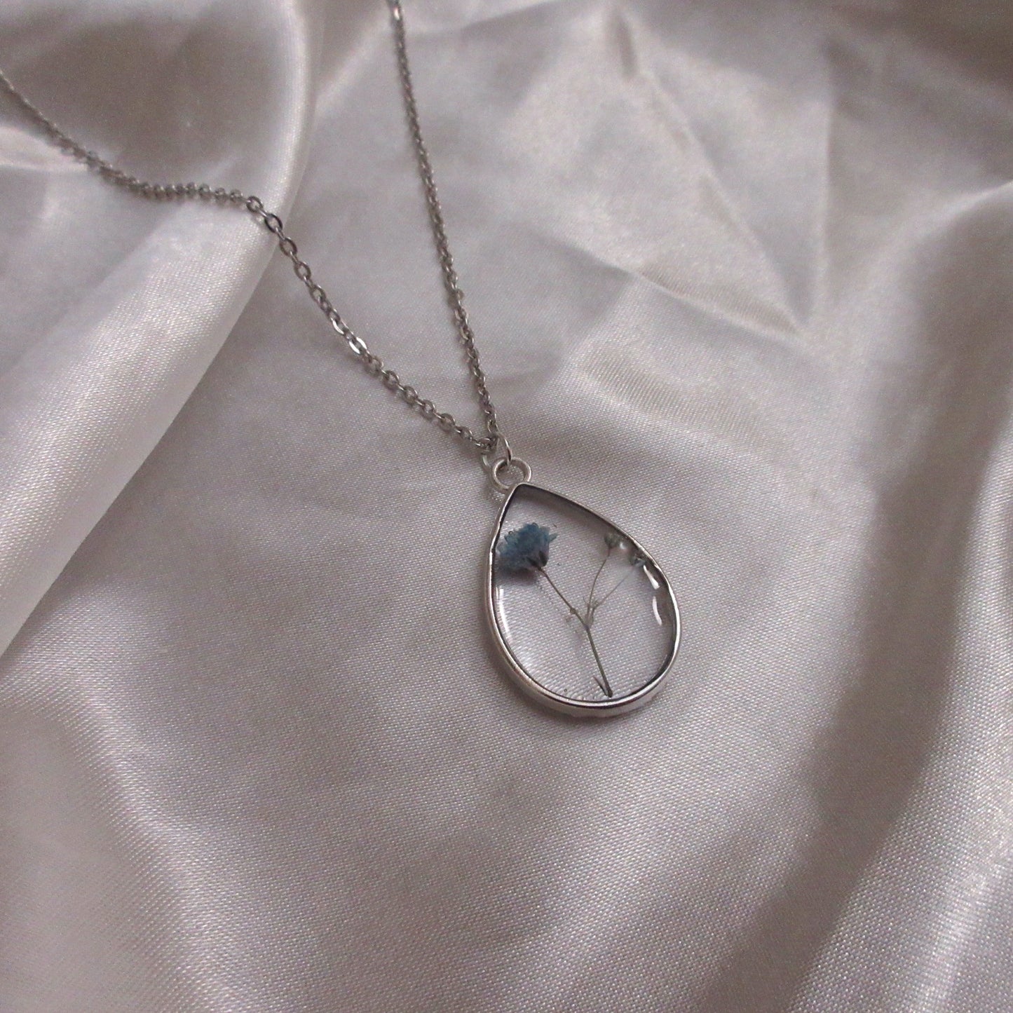 Baby’s Breath Necklace